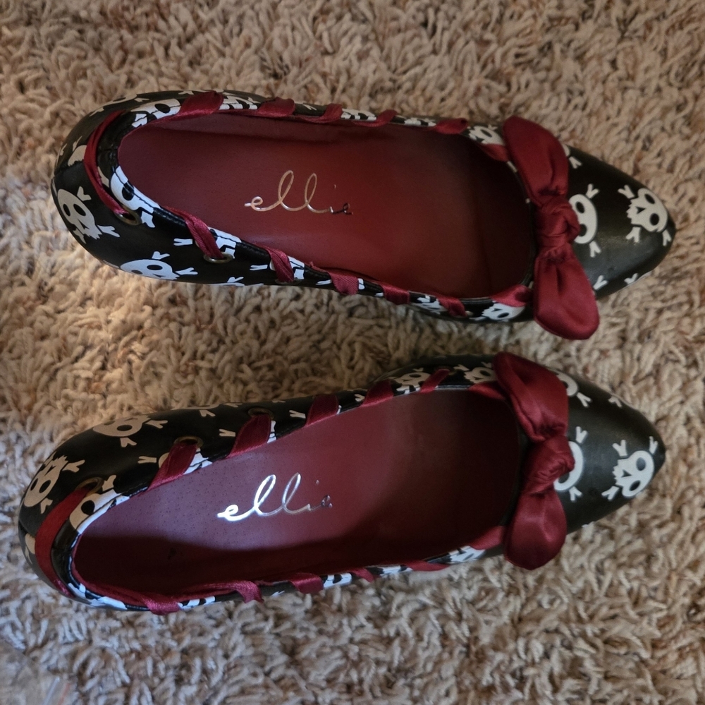 Ellie 4" Black AHOY Pumps - Picture 5 of 6